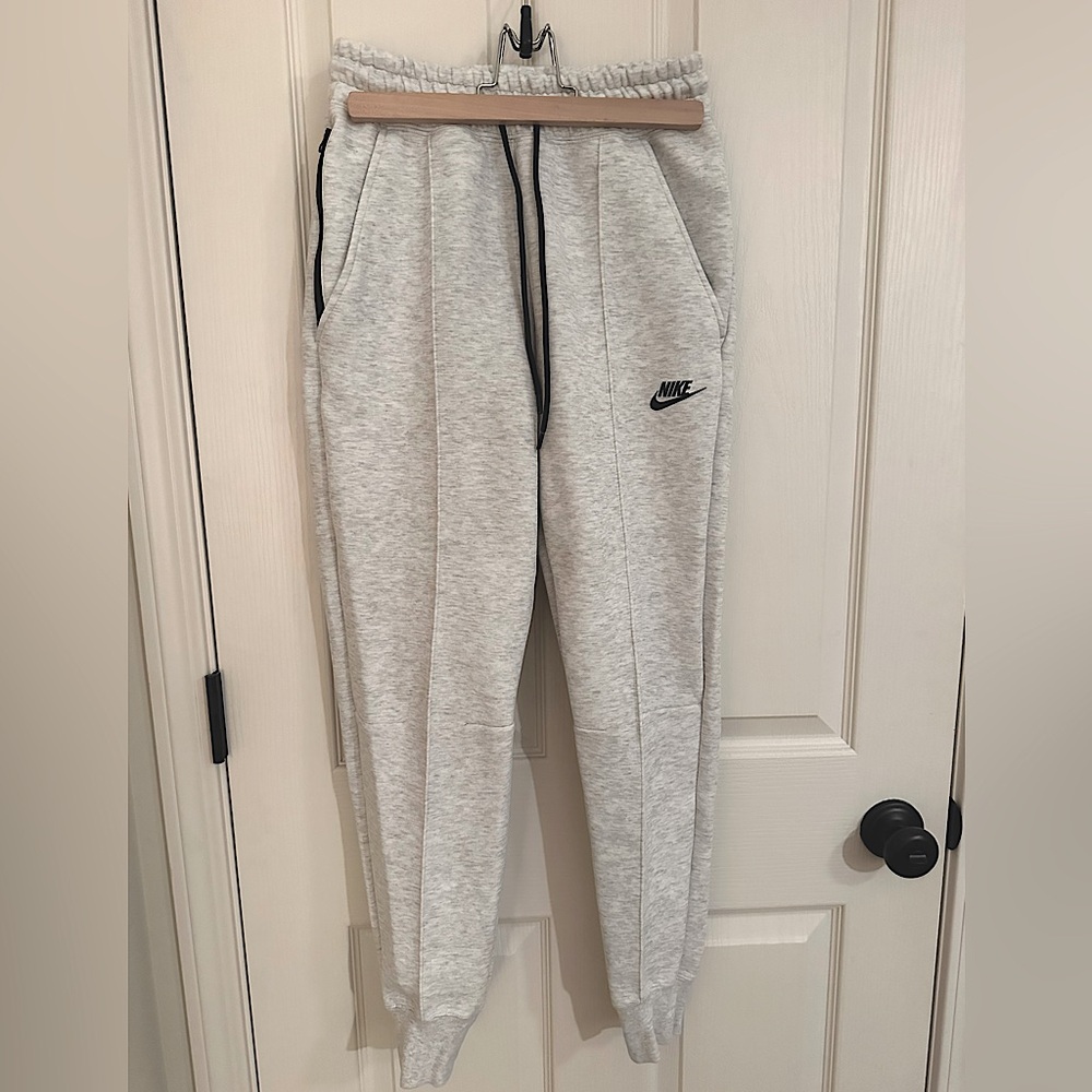 Nike Women’s Sweatpants - NEW no tags